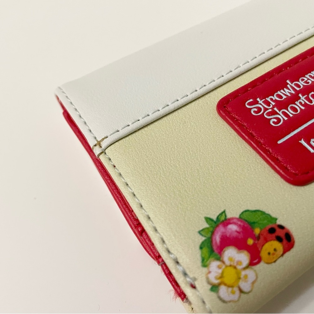 Loungefly Strawberry Shortcake Trifold Wallet - Picture 8 of 16